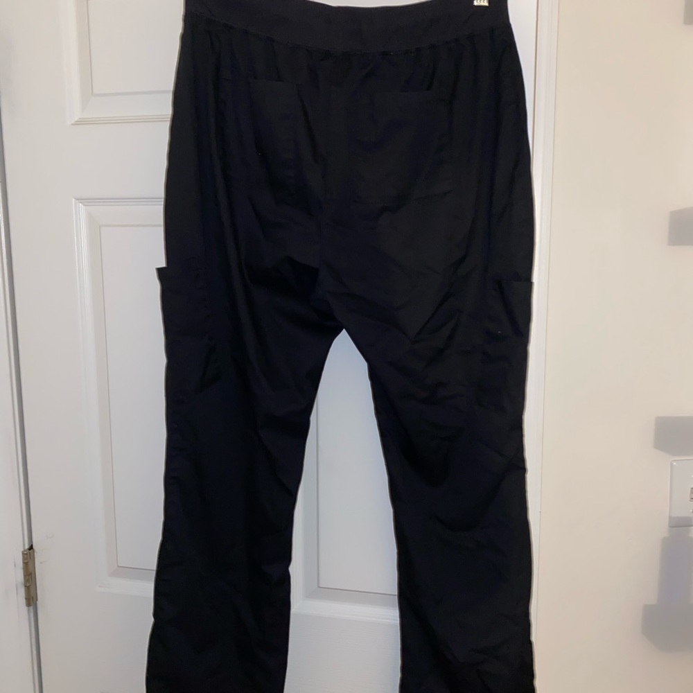 Black Jaanuu scrub pants